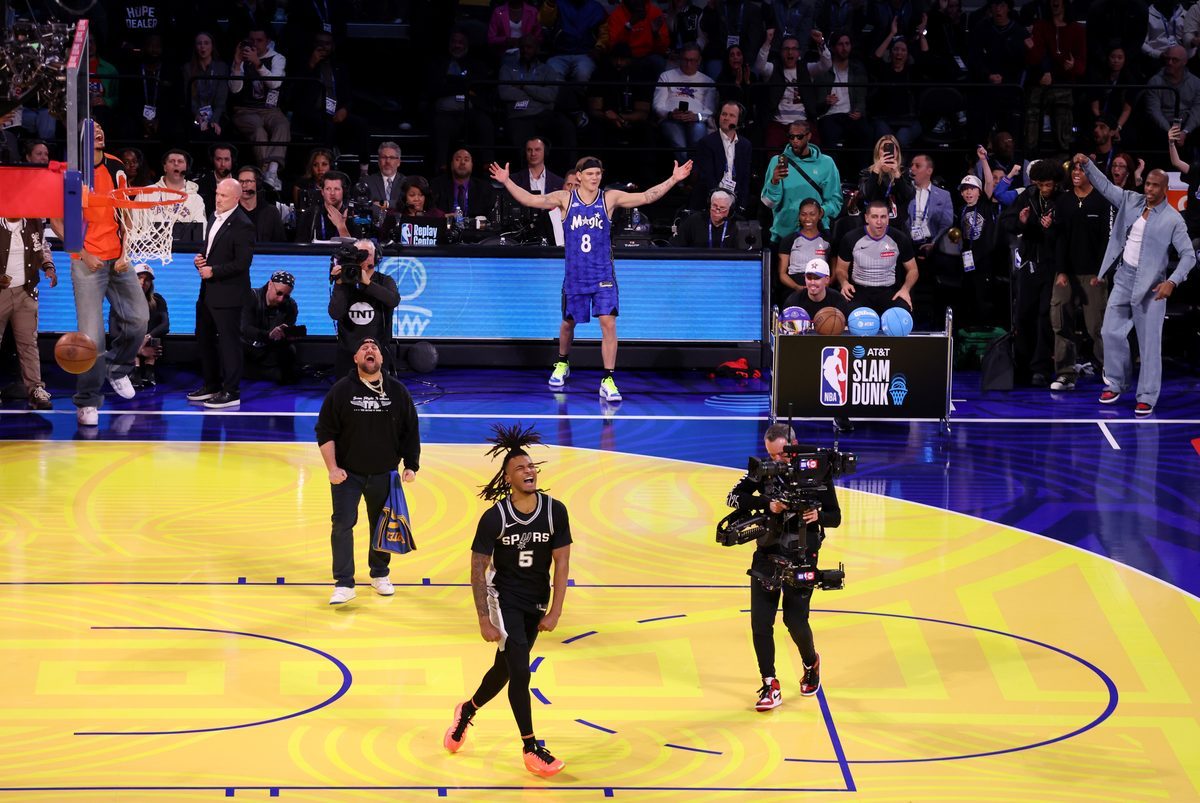 Matt Lingerfelt on Steadicam at the NBA All-Star Slam Dunk Contest